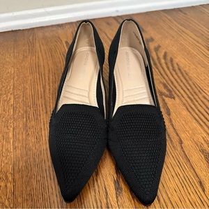 Adrienne Vittadini Skippy Black Pointed Toe Kitten Heel Shoes Sz 8M